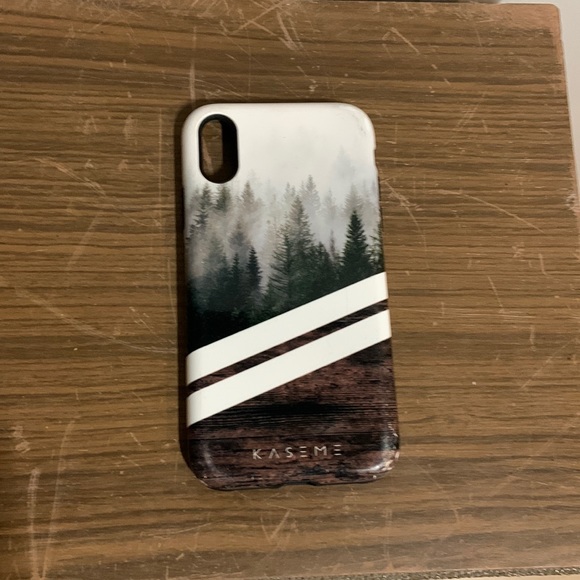 iPhone XR case - Picture 1 of 1